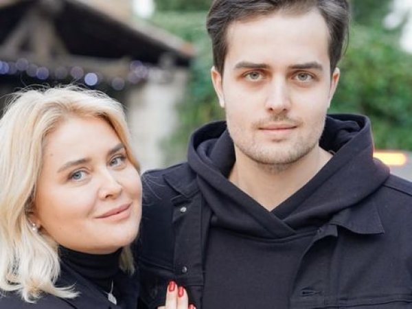 Анатолий Евдокименко-младший со своей мамой Светланой