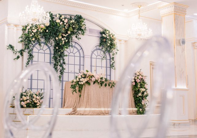 цвет свадьбы 2021, свадьба в зеленом цвете, декор WED DECOR