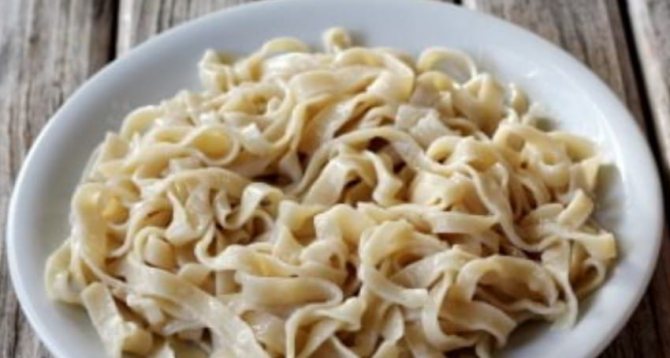 Домашняя лапша на яйцах для супа: 5 простых и вкусных рецептов