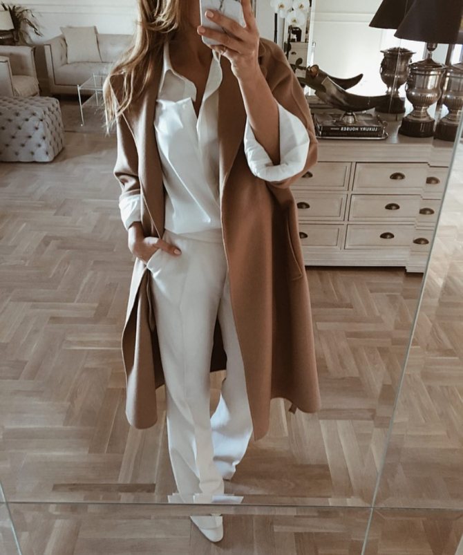 Как стильно носить белую рубашку в 2019-2020 годах фото 5
