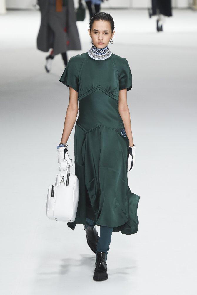 Sportmax зеленого цвета шелковое платье 2018-2019
