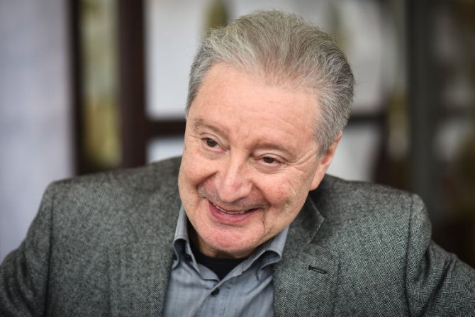 Вениамин Смехов